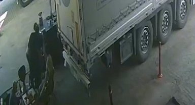 Lokma tatlısı boğazına kaçtı, Heimlich manevrasıyla kurtarıldı