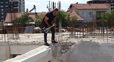 Malatya'da müteahhit kalitesiz beton nedeniyle kendi inşaatını ihbar etti