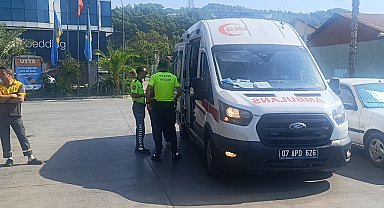 Manavgat'ta motosiklet kazası: 2 yaralı