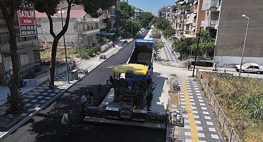 Manisa Büyükşehir Belediyesi, Salihli'de 4 caddeyi sıcak asfaltla yeniliyor