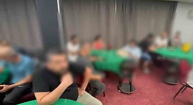 Manisa'da düğün salonu görünümlü kumarhaneye baskın
