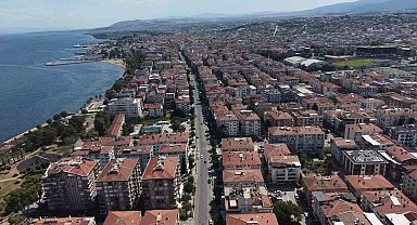 Marmara Depremi'ni yaşayan gönüllüler şimdi vatandaşları bilinçlendiriyor