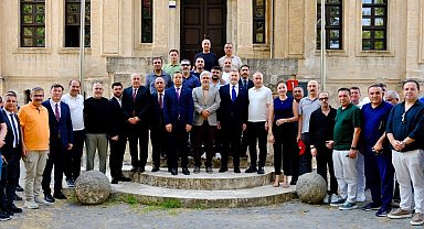 MEB üst yönetimi ve 81 il müdürü Cizre'nin tarihî mirasını yerinde inceledi