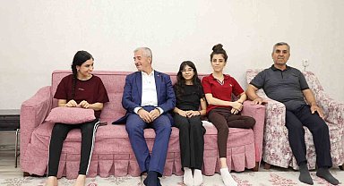 Mehmet Tahmazoğlu'ndan vatandaşlara ev ziyareti
