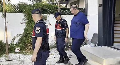 Menderes Belediye Başkanı İlkay Çiçek CHP'den istifa etti