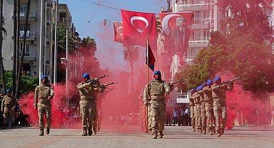 Mersin'de 30 Ağustos Zafer Bayramı coşkuyla kutlandı