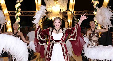 Mersin'de Amerikalı geline Türk düğünü