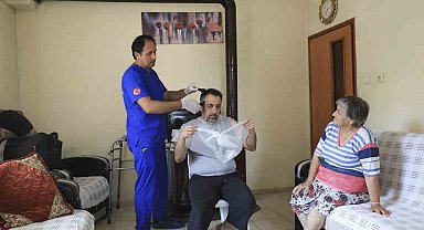 Mersin'de sağlık ve bakım hizmetleri vatandaşın ayağına gidiyor