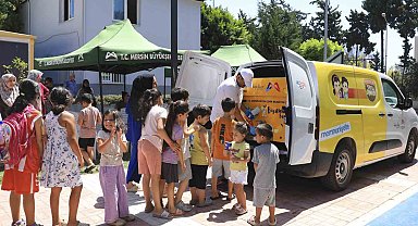 Mersin'de yaz sıcaklarında 163 bin bardak limonata dağıtıldı