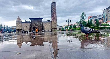 Meteoroloji'den Erzurum ve Ardahan için kuvvetli yağış uyarısı