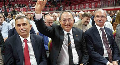 MHP Genel Başkan Yardımcısı Prof. Dr. Topsakal: "Suriye, iç birlik olarak Türkiye'ye bağlandığını gösterdi"