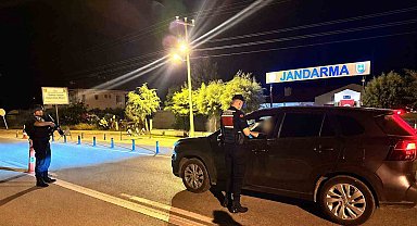 Muğla'da Jandarma denetimlerinde 33 şahıs tutuklandı