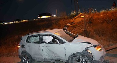 Nevşehir'de lastiği patlayan otomobil takla attı: 2 yaralı