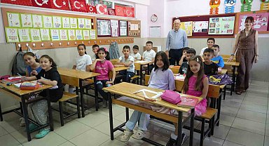 Niğde'de Halk Eğitim Merkezi'nin yaz okuluna rekor ilgi: Kurslara bin 71 öğrenci katıldı