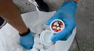 Niğde'de narkotik operasyonu: 3 bin 32 sentetik ecza ele geçirildi