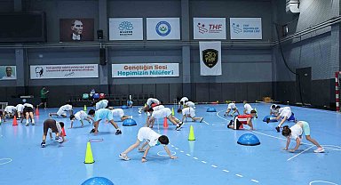 Nilüfer'de "Hentbol Akademisi" açıldı