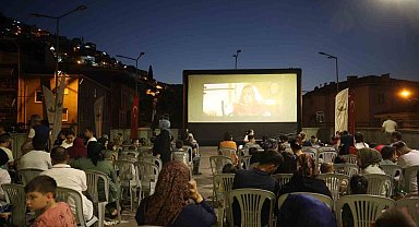 Osmangazi'de yaz akşamları sinema keyfiyle renklendi