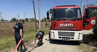 Ot yangını evlere sıçramadan söndürüldü