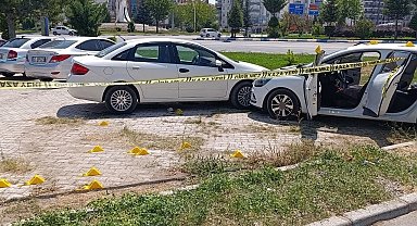 Otogarda karşılaşan husumetlilerin kavgası kanlı bitti: 2 yaralı