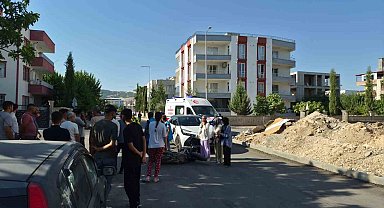 Otomobil ile motosiklet çarpıştı: 2 yaralı