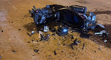 Otomobil ile motosiklet kafa kafaya çarpıştı: 1 ağır yaralı