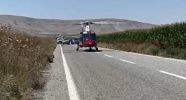 Otomobilde tartıştığı eşini tabancayla vurarak yaraladı