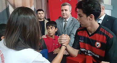 Özalp'ta Gençlik ve Spor Festivali düzenlendi