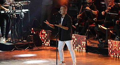 Özcan Deniz'den Bursa'da ayrılık yoklaması