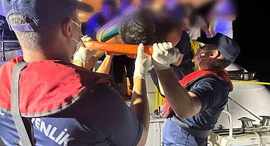Özel teknede rahatsızlanan vatandaşa Sahil Güvenlikten tıbbi tahliye