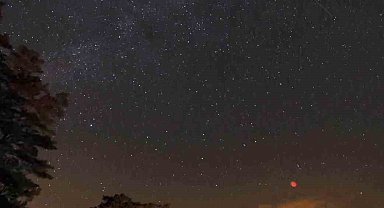 Perseid meteor yağmuru Erzurum semalarında görüntülendi