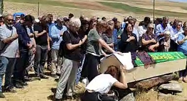 PKK'nın üç numaralı ismi Mustafa Karasu'nun annesi Sivas'ta defnedildi