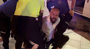 "Kelepçe vuramazlar, imkansız" dedi, kelepçelenip gözaltına alındı