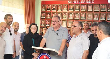 "Türkiye'nin birlik ve beraberliğini istiyoruz"