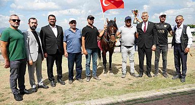 Rahvan at koşusunda altın kemer sahibini buldu
