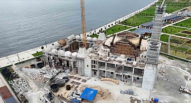 Recep Tayyip Erdoğan Camii hızla yükseliyor