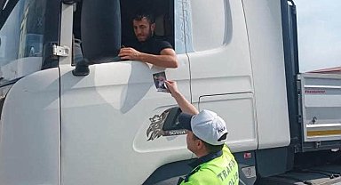 Refahiye'de 3 bin 38 sürücü ve yolcuya trafik bilgilendirmesi