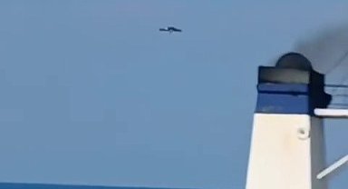 Ro-Pax gemisinde dron paniği kameraya yansıdı