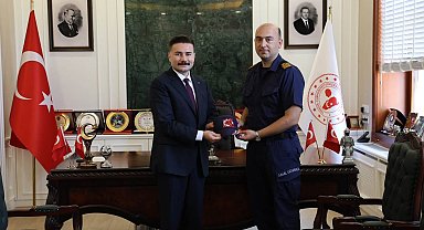 Sahil Güvenlik Batı Marmara Grup Komutanı Borucu'dan Kaymakam Acar'a ziyaret