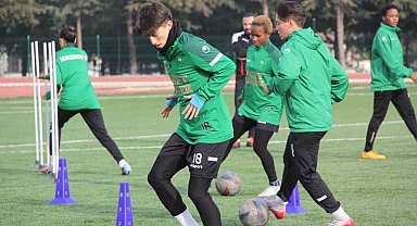 Şampiyon Takım Horozkentspor parasızlık nedeniyle kapanma tehlikesi yaşıyor