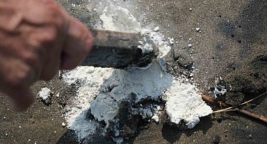 Samsun sahiline vuran şüpheli maddeyi TÜBİTAK inceleyecek
