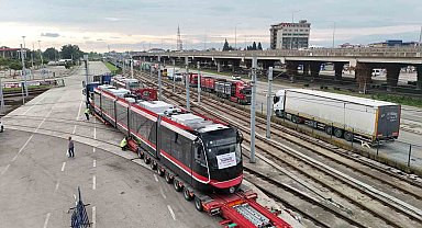 Samsun'a alınan 12 tramvaydan ikincisi de şehre ulaştı