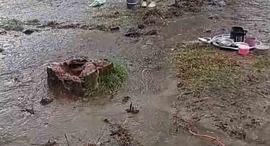 Samsun'a giden fındık işçilerini yağmur vurdu