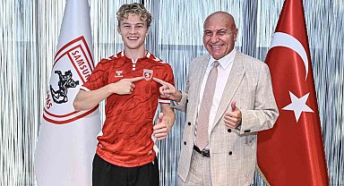 Samsunspor, Danimarkalı oyuncu Oskar Ohlenschlger ile 5 yıllık sözleşme imzaladı