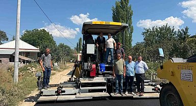Şaphane Uğurlugüme köyünde yol çalışması tamamlandı