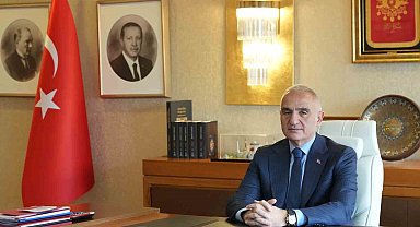 Sardes'te 2 bin 500 yıllık heykel gün yüzüne çıkarıldı