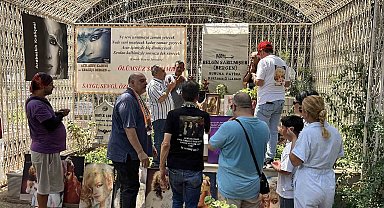 Şarkıcı Bergen, ölüm yıl dönümünde mezarı başında anıldı