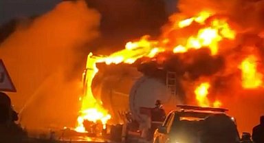 Seyir halindeki yakıt tankerinde yangın çıktı, alevler ormana sıçradı