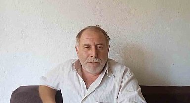 Sıcaktan bunaldı, yağmuru fırsat bilip adeta banyo yaptı
