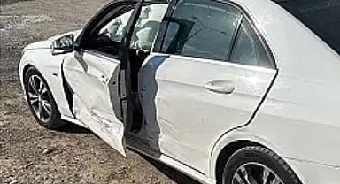Siirt'te 4 aracın karıştığı kazada maddi hasar oluştu