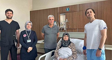 Siirt'te total diz protezi revizyonu ameliyatı başarıyla gerçekleştirildi